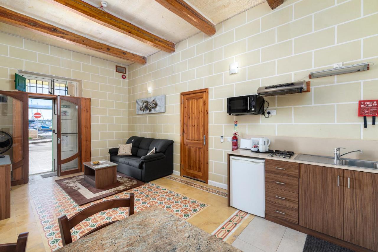 Quayside Apartment Marsaxlokk