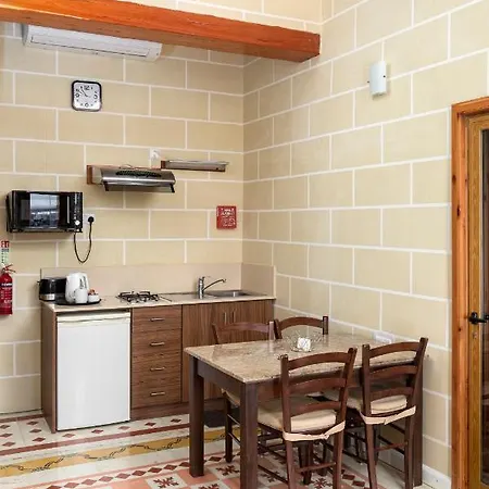 Quayside Apartments Marsaxlokk Exterior photo