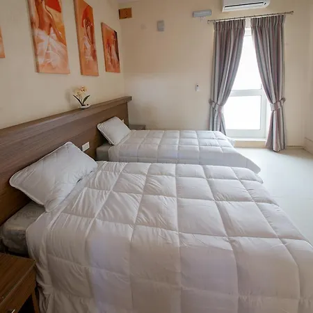 Quayside Apartments Marsaxlokk Room photo