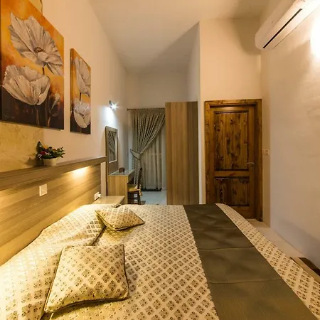 Quayside Apartments Marsaxlokk Exterior photo